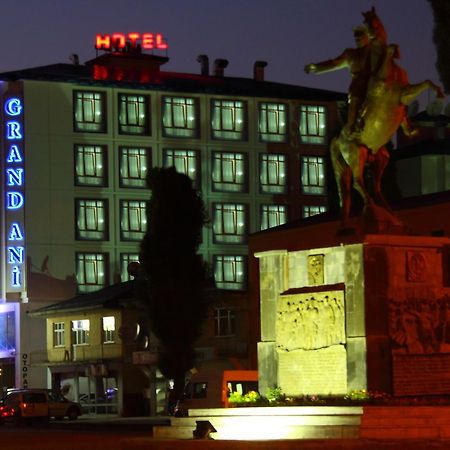Grand Ani Hotel Kars Eksteriør bilde